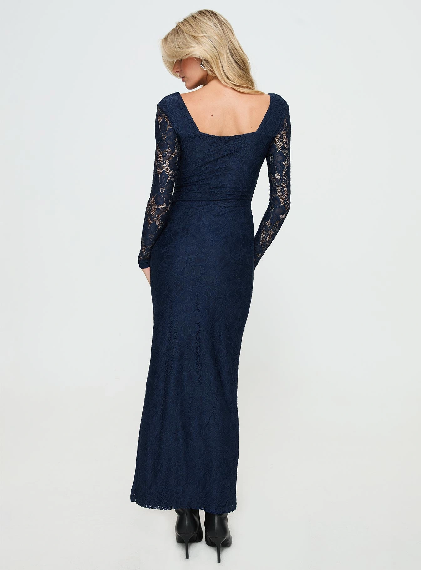 Granatowa Marceline Maxi Sukienka z Długim Rękawem: Elegancja w Stylu! Idealna na Jesień i Zimą!